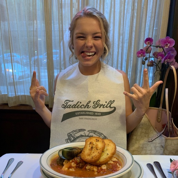 Meet your posher - Haley Brunkal! - Picture 4 of 8